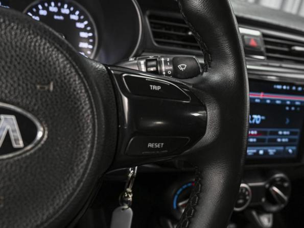 Kia Rio IV с пробегом 2018 года, цена 999 000 рублей, 185503 км, седан, Автокод Объявления