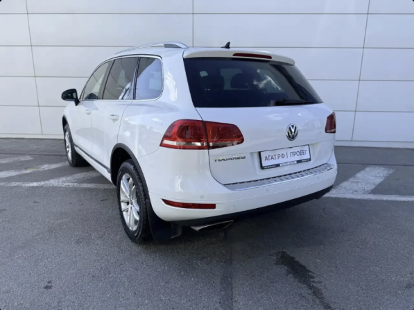 Volkswagen Touareg II с пробегом 2012 года, цена 1 590 000 рублей, 210833 км, внедорожник, Автокод Объявления