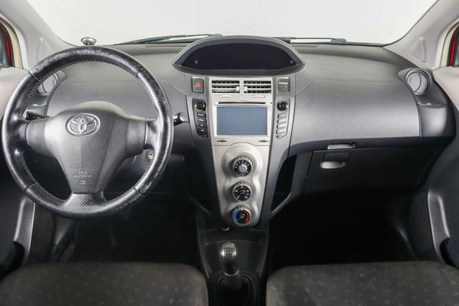 Toyota Yaris II с пробегом 2008 года, цена 499 000 рублей, 154000 км, хэтчбек, Автокод Объявления