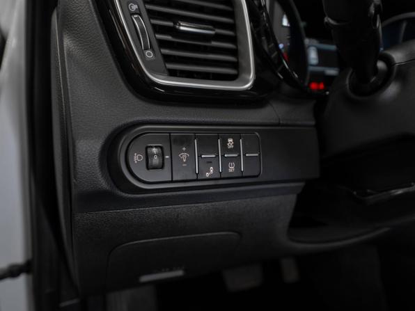 Kia Ceed III Рестайлинг с пробегом 2022 года, цена 2 360 000 рублей, 56000 км, хэтчбек, Автокод Объявления