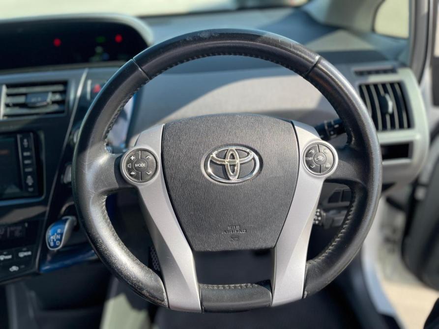 Toyota Prius Alpha I (ZVW40/41) Томск  - изображение 13