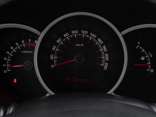 Kia Venga I с пробегом 2013 года, цена 1 100 000 рублей, 122305 км, компактвэн, Автокод Объявления
