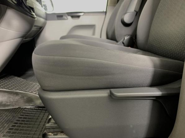 Volkswagen Caravelle T5 Рестайлинг с пробегом 2011 года, цена 1 495 000 рублей, 290000 км, минивэн, Автокод Объявления