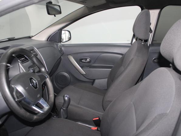 Renault Logan II Рестайлинг с пробегом 2019 года, цена 859 900 рублей, 148618 км, седан, Автокод Объявления