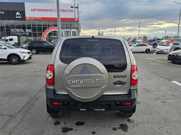 Chevrolet Niva I Рестайлинг с пробегом 2015 года, цена 624 995 рублей, 115589 км, внедорожник, Автокод Объявления
