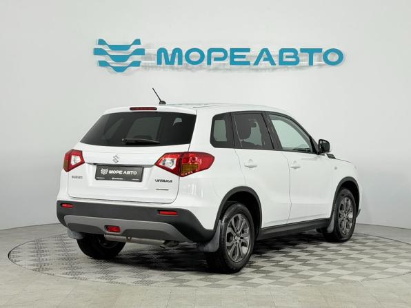 Suzuki Vitara II с пробегом 2017 года, цена 1 790 000 рублей, 99000 км, внедорожник, Автокод Объявления
