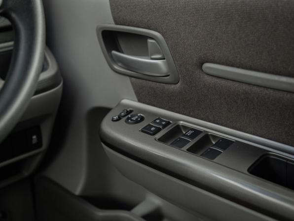 Honda Stepwgn V с пробегом 2015 года, цена 2 035 000 рублей, 80000 км, минивэн, Автокод Объявления