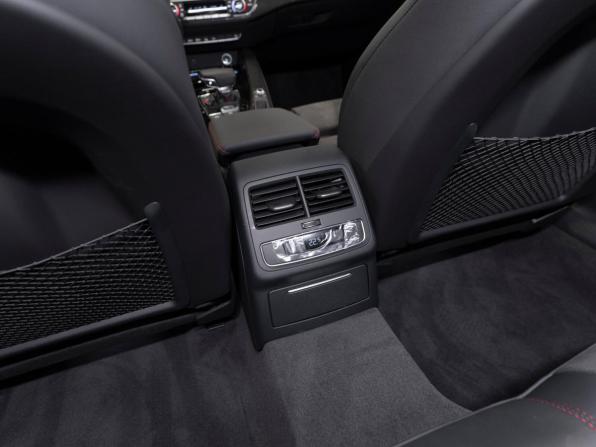 Audi A4 V (B9) Рестайлинг с пробегом 2025 года, цена 5 700 000 рублей, 50 км, седан, Автокод Объявления