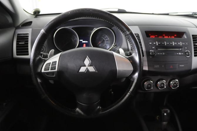 Mitsubishi Outlander II Рестайлинг с пробегом 2011 года, цена 1 079 990 рублей, 193255 км, внедорожник, Автокод Объявления