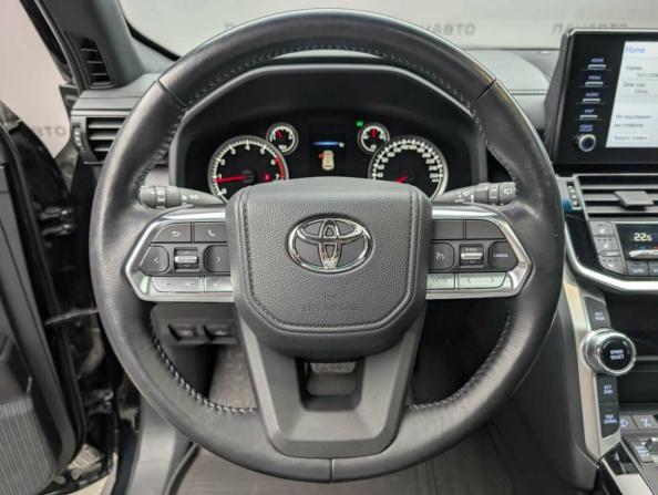 Toyota Land Cruiser 300 Series с пробегом 2022 года, цена 9 247 000 рублей, 50269 км, внедорожник, Автокод Объявления