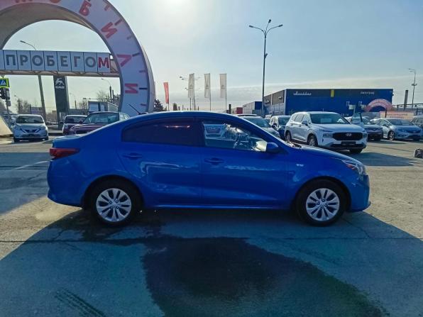 Kia Rio IV Рестайлинг с пробегом 2021 года, цена 1 419 995 рублей, 152111 км, седан, Автокод Объявления