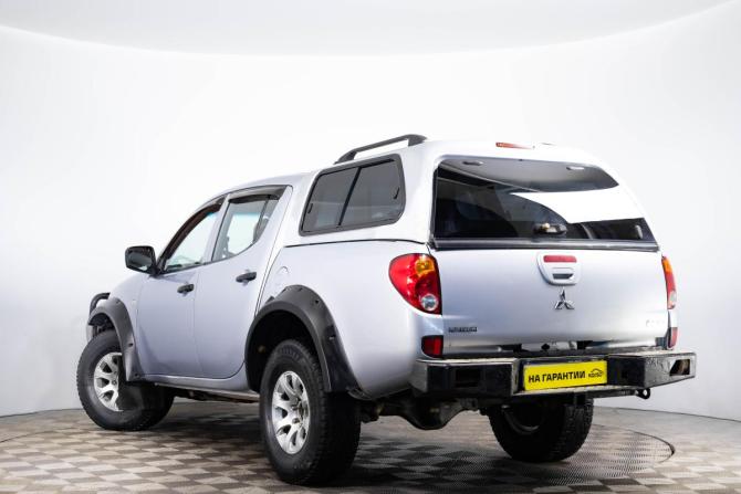 Mitsubishi L200 IV Рестайлинг с пробегом 2013 года, цена 1 899 000 рублей, 202000 км, offers.body_type.unknown, Автокод Объявления