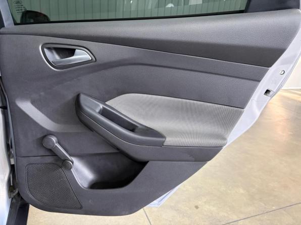 Ford Focus III с пробегом 2012 года, цена 947 000 рублей, 147652 км, хэтчбек, Автокод Объявления