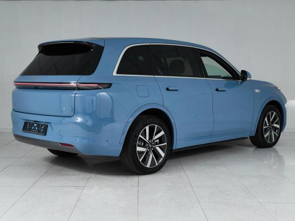Li Auto (Lixiang) L8 I с пробегом 2024 года, цена 7 700 000 рублей, 10 км, внедорожник, Автокод Объявления