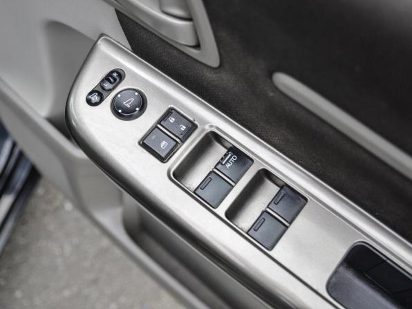 Honda Stepwgn V с пробегом 2016 года, цена 1 812 000 рублей, 212369 км, минивэн, Автокод Объявления