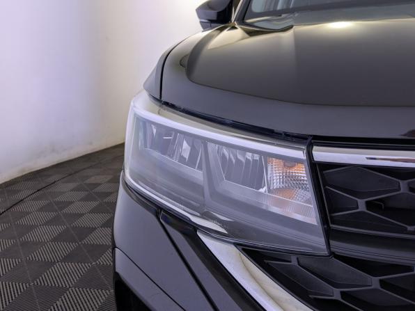 Volkswagen Taos I с пробегом 2022 года, цена 2 555 000 рублей, 59306 км, внедорожник, Автокод Объявления