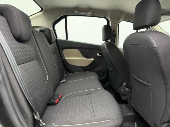 Renault Logan II с пробегом 2015 года, цена 675 000 рублей, 97352 км, седан, Автокод Объявления