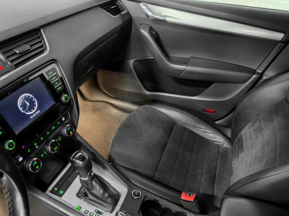 Skoda Octavia III (A7) с пробегом 2015 года, цена 1 600 000 рублей, 217204 км, лифтбек, Автокод Объявления