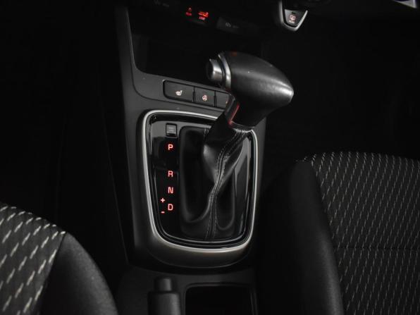 Kia Rio IV с пробегом 2018 года, цена 1 590 000 рублей, 111000 км, хэтчбек, Автокод Объявления