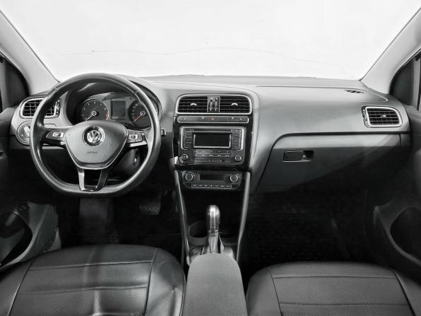Volkswagen Polo V Рестайлинг с пробегом 2017 года, цена 850 000 рублей, 215815 км, седан, Автокод Объявления