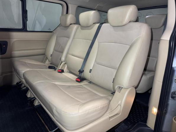 Hyundai H-1 II Рестайлинг с пробегом 2016 года, цена 2 099 000 рублей, 169749 км, минивэн, Автокод Объявления