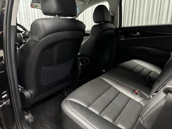 Kia Sorento III Prime Рестайлинг с пробегом 2018 года, цена 2 370 000 рублей, 117260 км, внедорожник, Автокод Объявления
