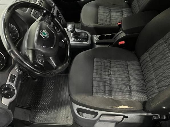 Skoda Octavia II (A5) Рестайлинг с пробегом 2010 года, цена 690 000 рублей, 211015 км, лифтбек, Автокод Объявления