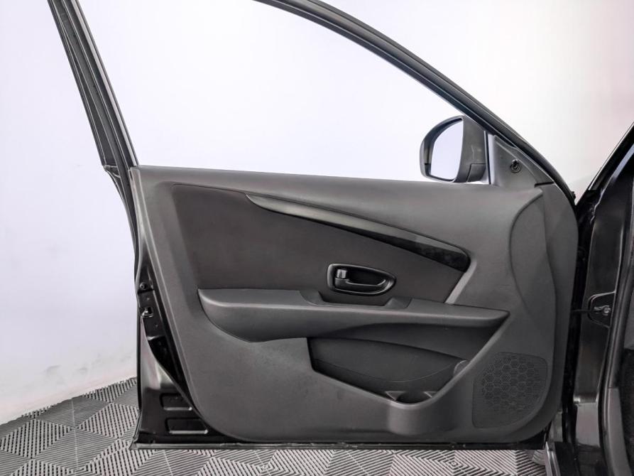 Nissan Almera III (G15) Москва  - изображение 19