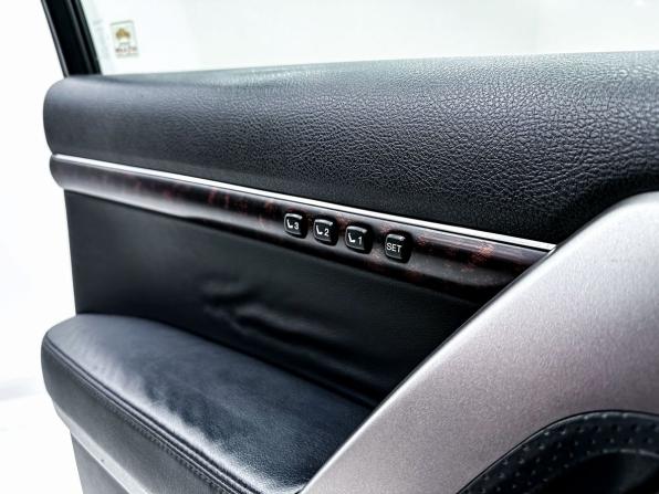 Toyota Land Cruiser 200 Series Рестайлинг 1 с пробегом 2012 года, цена 4 510 000 рублей, 168495 км, внедорожник, Автокод Объявления