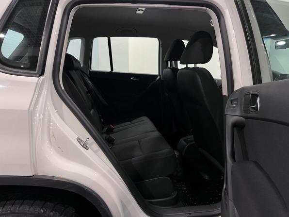 Volkswagen Tiguan I Рестайлинг с пробегом 2012 года, цена 1 360 000 рублей, 79058 км, внедорожник, Автокод Объявления
