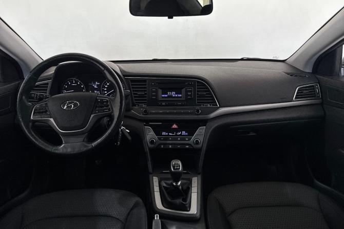 Hyundai Elantra VI (AD) с пробегом 2017 года, цена 1 390 000 рублей, 119348 км, седан, Автокод Объявления
