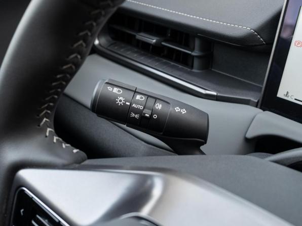 Toyota RAV4 VI (XA60) с пробегом 2025 года, цена 3 990 000 рублей, 17 км, внедорожник, Автокод Объявления