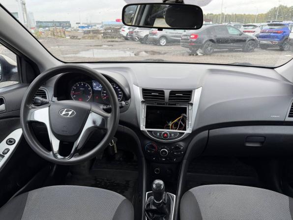 Hyundai Solaris I с пробегом 2011 года, цена 450 000 рублей, 323000 км, седан, Автокод Объявления