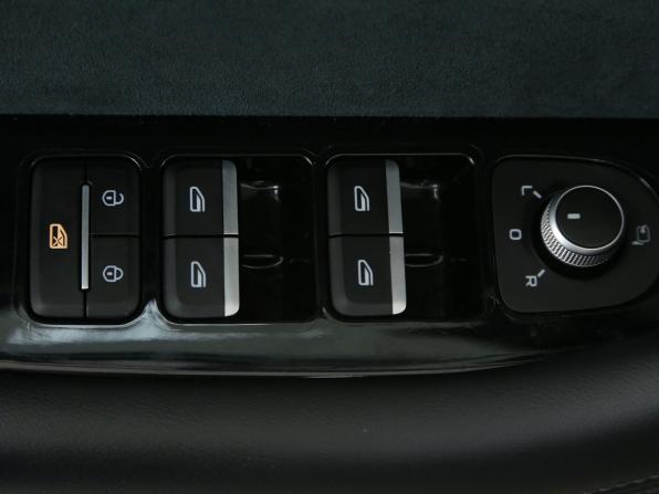 Geely Monjaro I с пробегом 2022 года, цена 2 894 000 рублей, 128500 км, внедорожник, Автокод Объявления