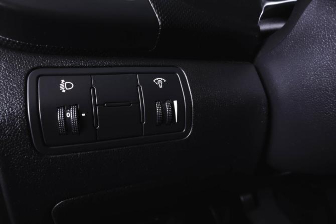 Hyundai Solaris I с пробегом 2013 года, цена 799 000 рублей, 179600 км, седан, Автокод Объявления
