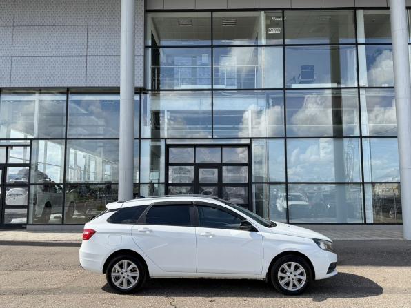 Lada (ВАЗ) Vesta I с пробегом 2022 года, цена 1 050 000 рублей, 121468 км, универсал, Автокод Объявления