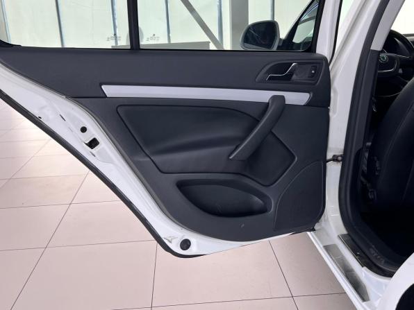 Skoda Octavia II (A5) Рестайлинг с пробегом 2011 года, цена 994 000 рублей, 183444 км, лифтбек, Автокод Объявления