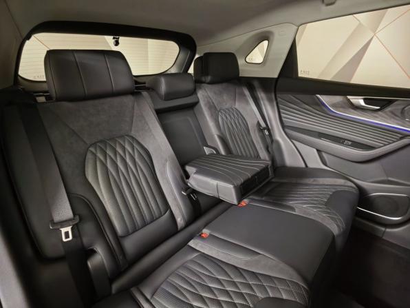 Hongqi HS5 I Рестайлинг с пробегом 2024 года, цена 3 299 000 рублей, 13583 км, внедорожник, Автокод Объявления