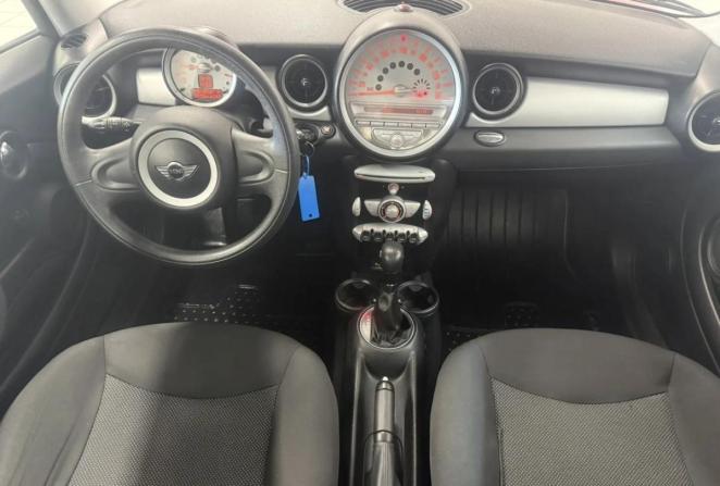 Mini Hatch II (R56) с пробегом 2009 года, цена 1 040 000 рублей, 128355 км, хэтчбек, Автокод Объявления