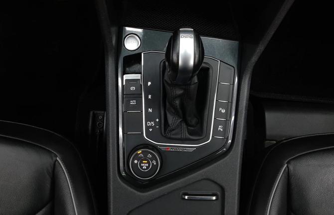 Volkswagen Tiguan II с пробегом 2019 года, цена 2 789 000 рублей, 134730 км, внедорожник, Автокод Объявления