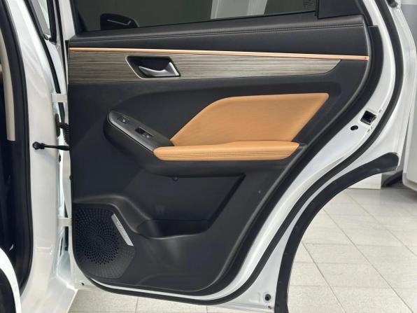 Haval Jolion I с пробегом 2021 года, цена 1 590 000 рублей, 49239 км, внедорожник, Автокод Объявления