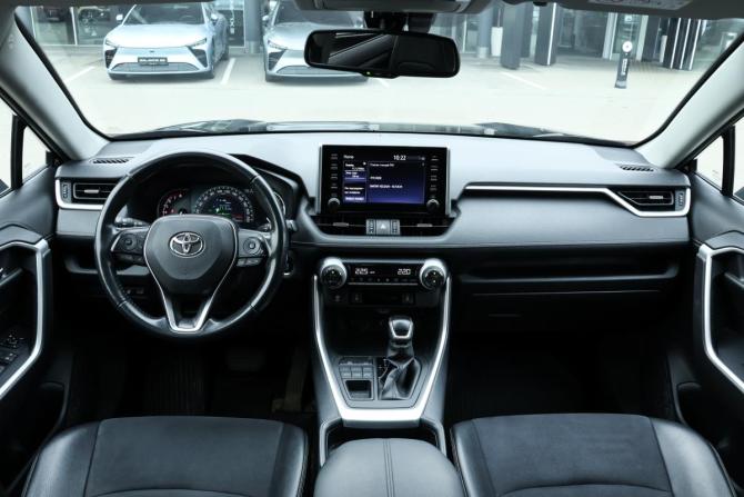 Toyota RAV4 V (XA50) с пробегом 2021 года, цена 3 130 000 рублей, 94607 км, внедорожник, Автокод Объявления