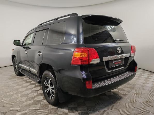 Toyota Land Cruiser 200 Series Рестайлинг 1 с пробегом 2014 года, цена 3 120 000 рублей, 300700 км, внедорожник, Автокод Объявления