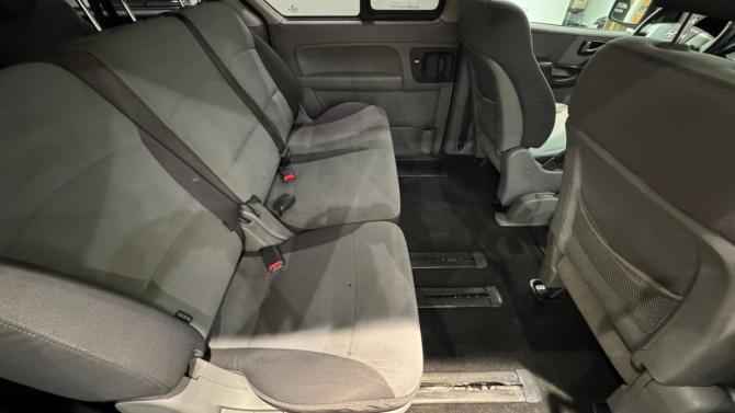 Hyundai H-1 II с пробегом 2010 года, цена 1 325 000 рублей, 246527 км, минивэн, Автокод Объявления