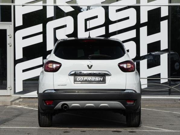 Renault Kaptur I с пробегом 2018 года, цена 1 329 000 рублей, 128409 км, внедорожник, Автокод Объявления