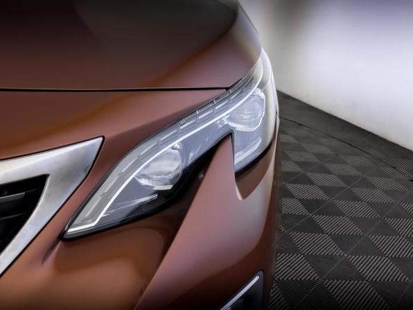 Peugeot 3008 II с пробегом 2017 года, цена 1 650 000 рублей, 100354 км, внедорожник, Автокод Объявления