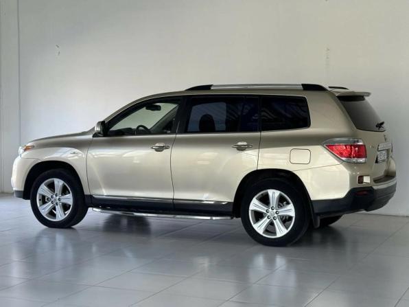 Toyota Highlander II (XU40) Рестайлинг с пробегом 2011 года, цена 1 370 000 рублей, 140000 км, внедорожник, Автокод Объявления
