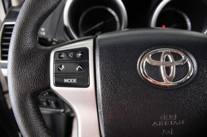 Toyota Land Cruiser Prado 150 Series Рестайлинг 1 с пробегом 2016 года, цена 3 499 000 рублей, 213060 км, внедорожник, Автокод Объявления
