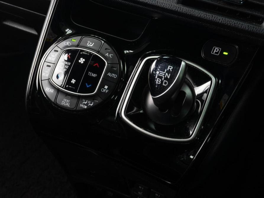 Toyota Noah III (R80) Рестайлинг Тюмень  - изображение 14
