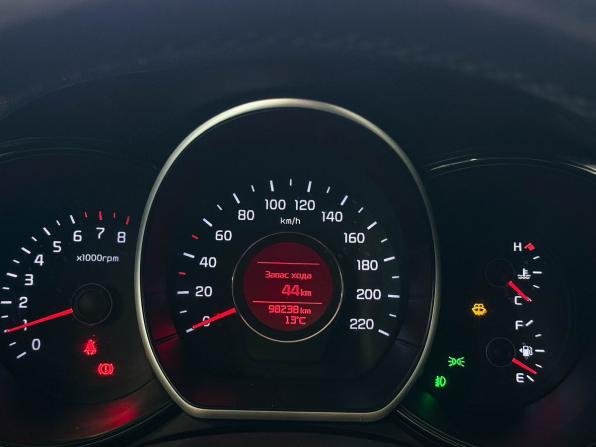 Kia Rio III Рестайлинг с пробегом 2017 года, цена 1 117 000 рублей, 98238 км, седан, Автокод Объявления